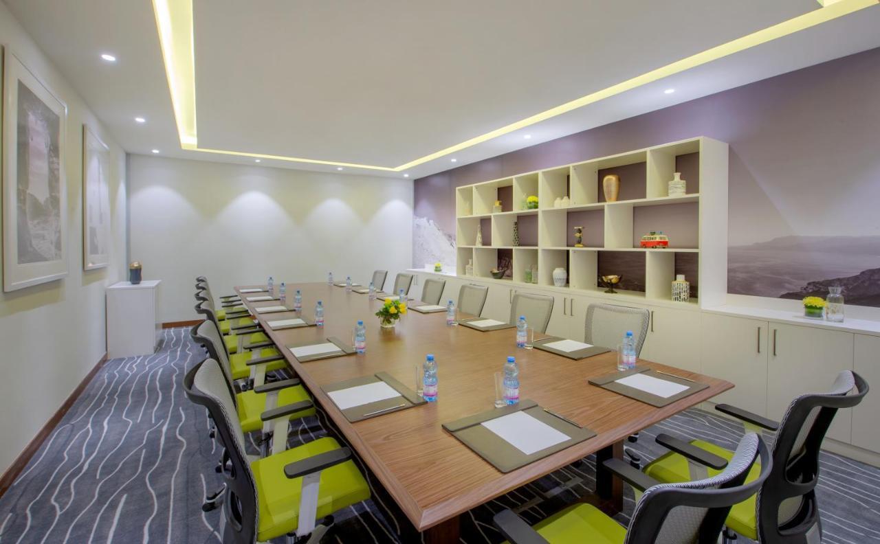 Wyndham Garden Muscat Al Khuwair Hotel Exterior foto