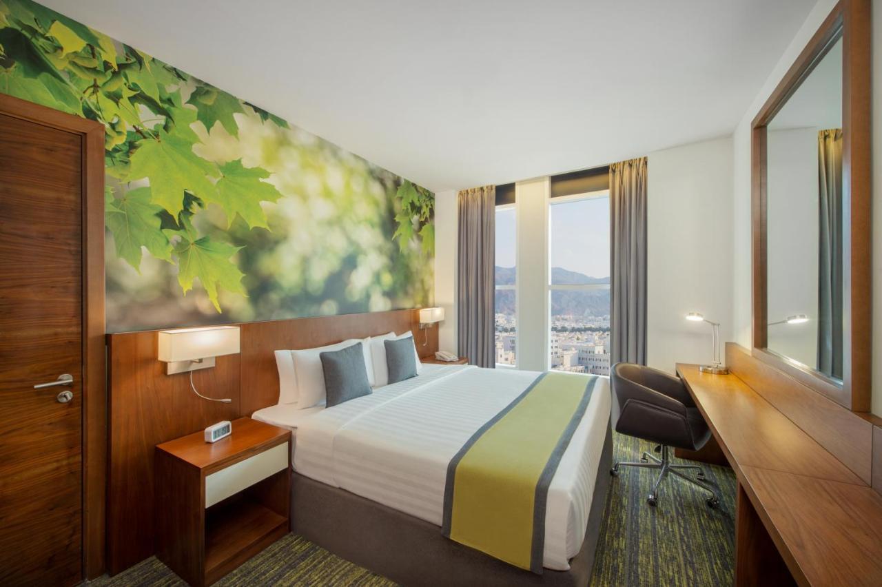 Wyndham Garden Muscat Al Khuwair Hotel Exterior foto